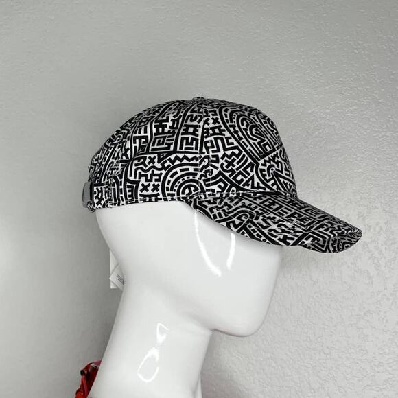 Coach Disney Mickey Mouse X Keith Haring Baseball Hat Black/White - Picture 3 of 9